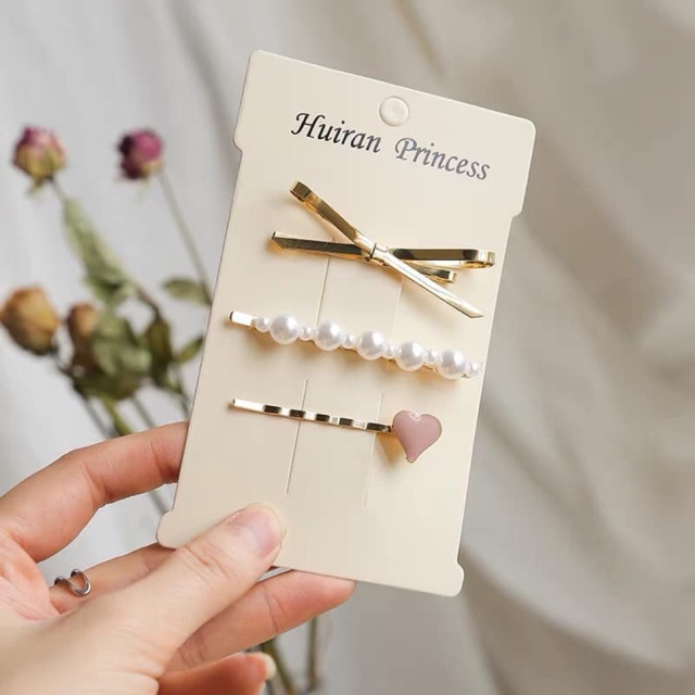 Huiran sử dụng chất liệu cao cấp để thiết kế ra những mẫu phụ kiện tóc cao cấp
